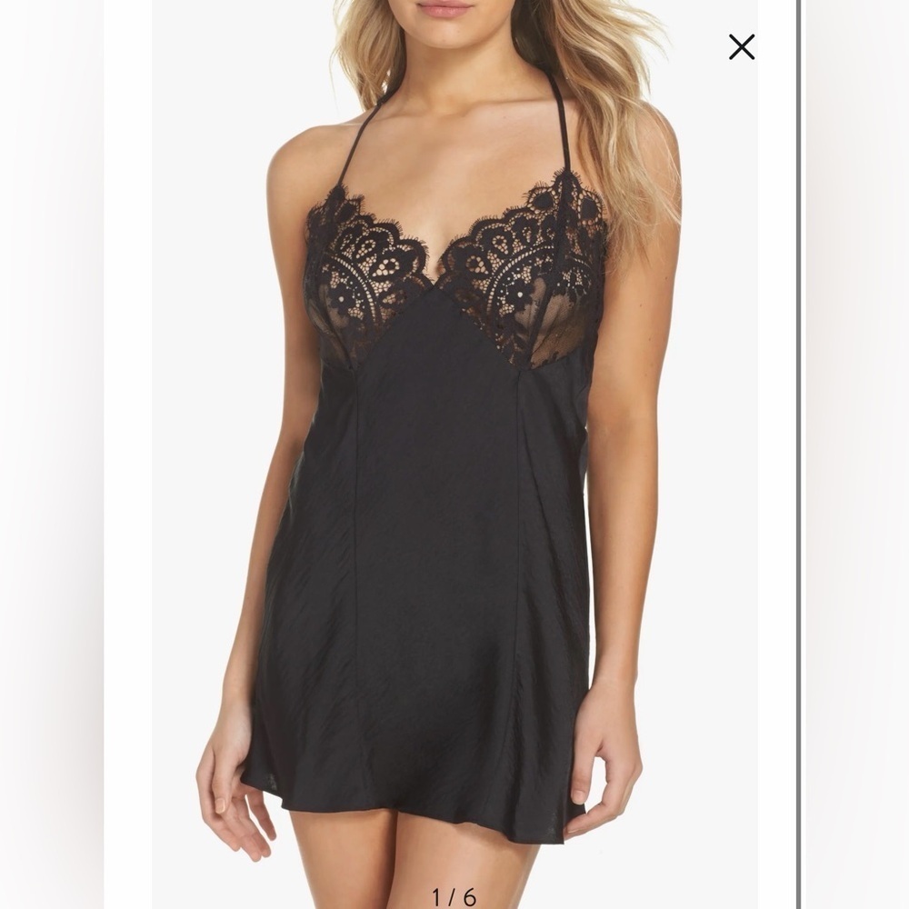 Jezebel Rita Black Lace Chemise